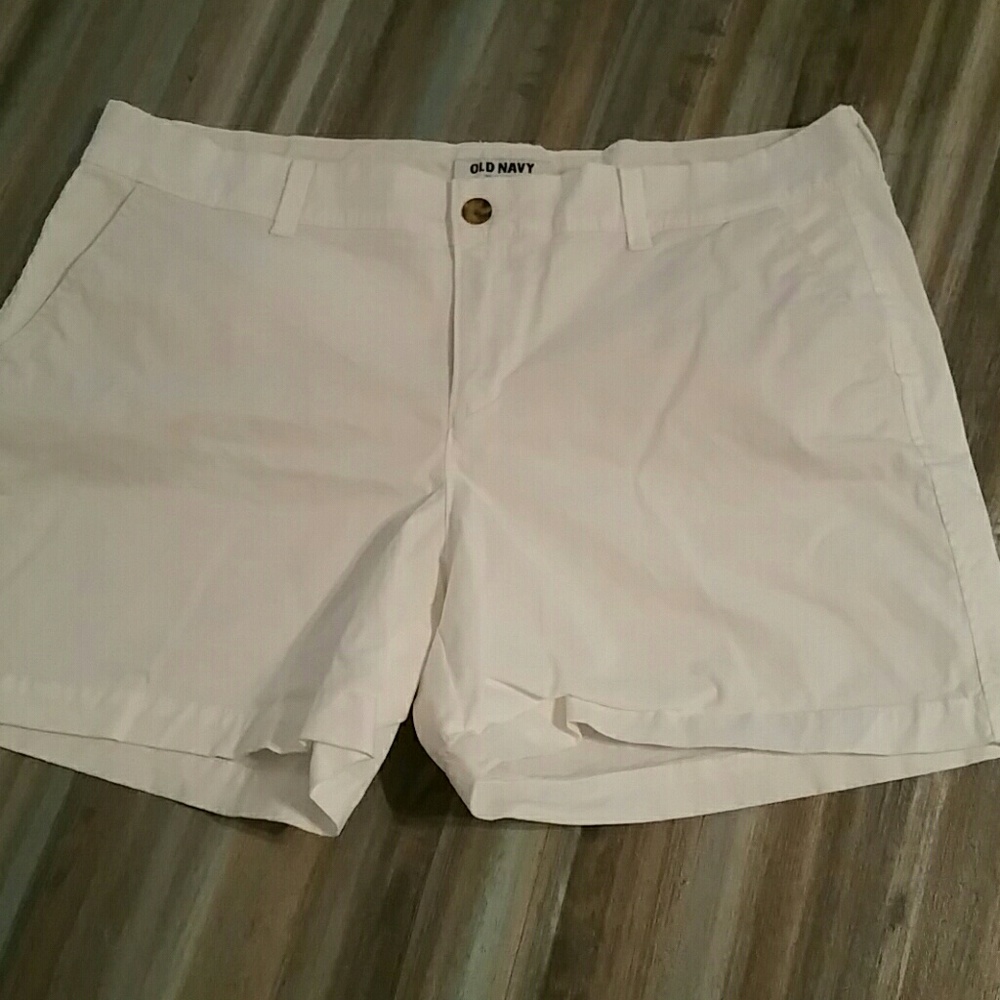 Old Navy white shorts